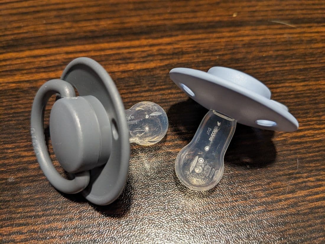 The Soother, two-pack in Stone